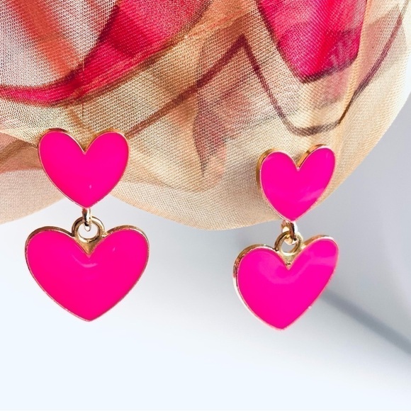 Barbie Style Heart Shaped Earring Hot Bright Pink - NWOT - Picture 7 of 14